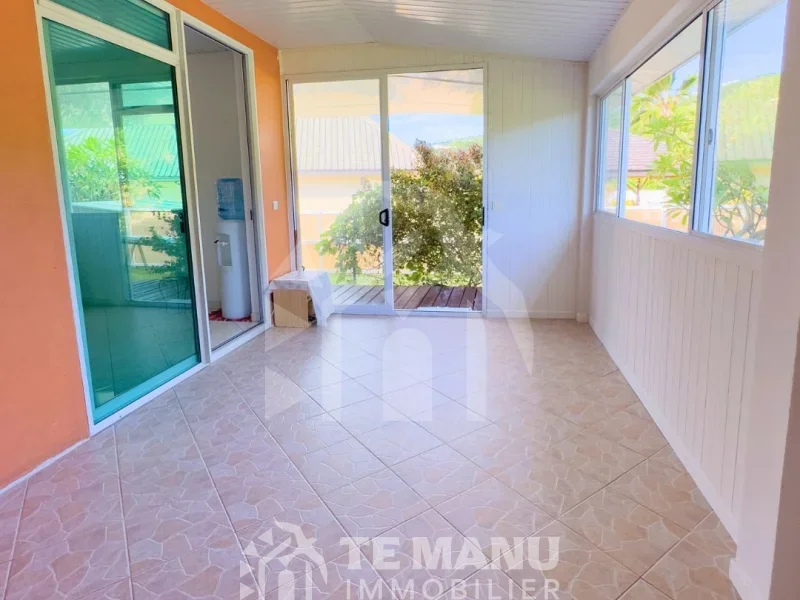 À louer sur Punaauia – Maison de type F4 – 280 000F -