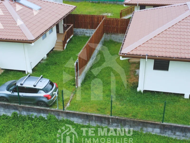 A vendre – Ensemble de bungalow sur Vairao